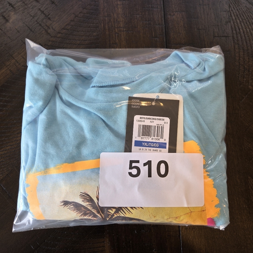 Under Armour Boys YXL "In The Shade" Tropical Graphic T-Shirt - Blue NWT - Picture 9 of 9
